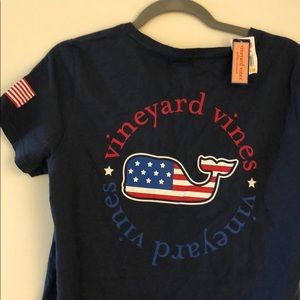 NWT Vineyard Vines patriotic T-shirt M